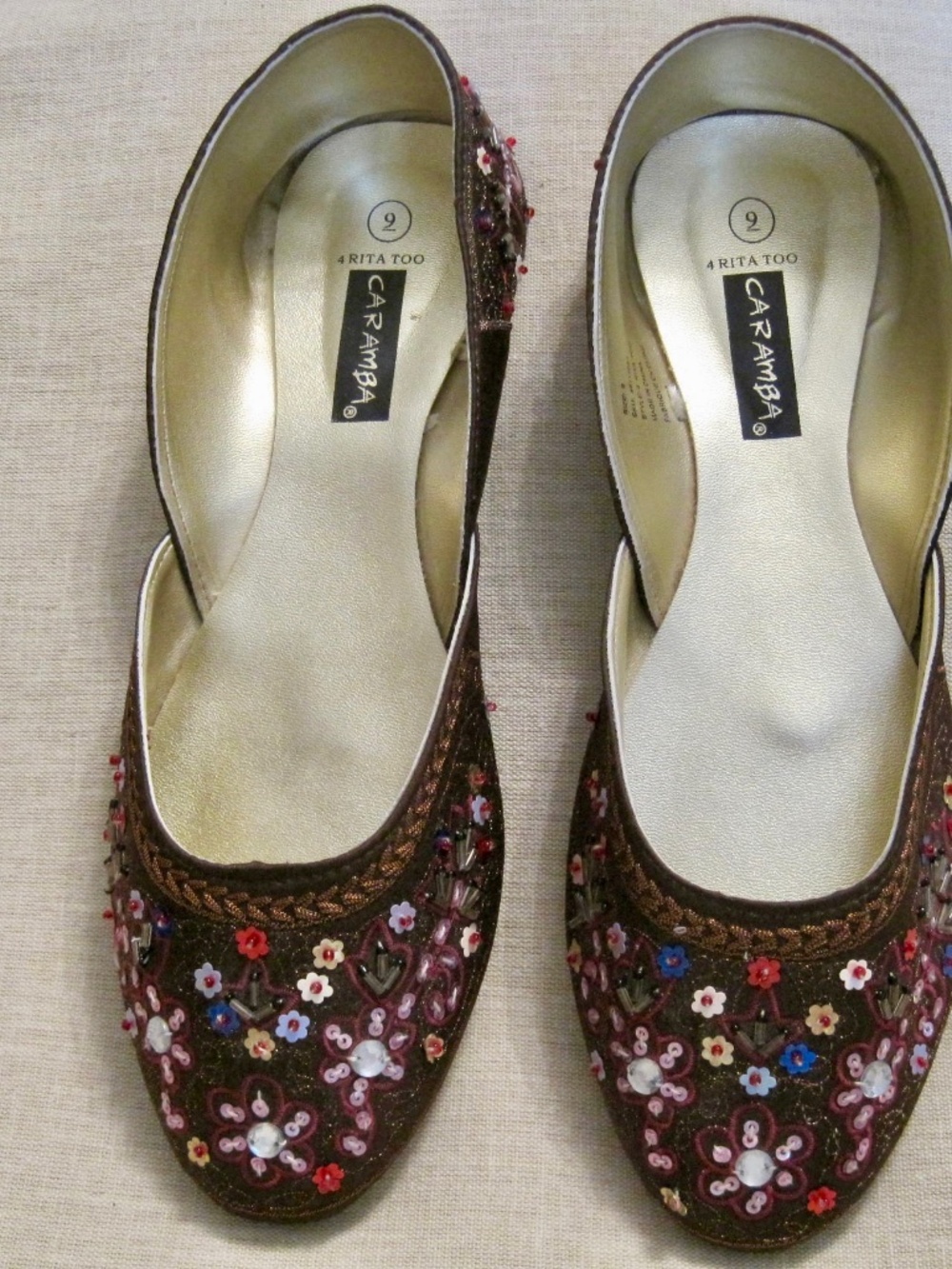 Vintage 90's Embroidered Brown Satin Flat Shoes. Size 9